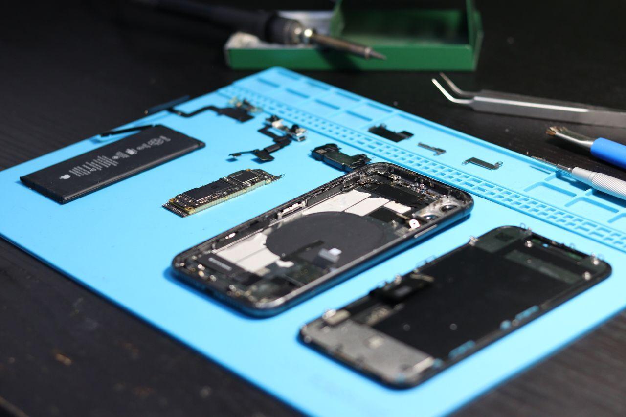 mobile phone repair technician workbench tools — Mobile service centre software — every repair tracked, every promise kept delivered by Acube Innovations (ERPNext, AI & software, India)