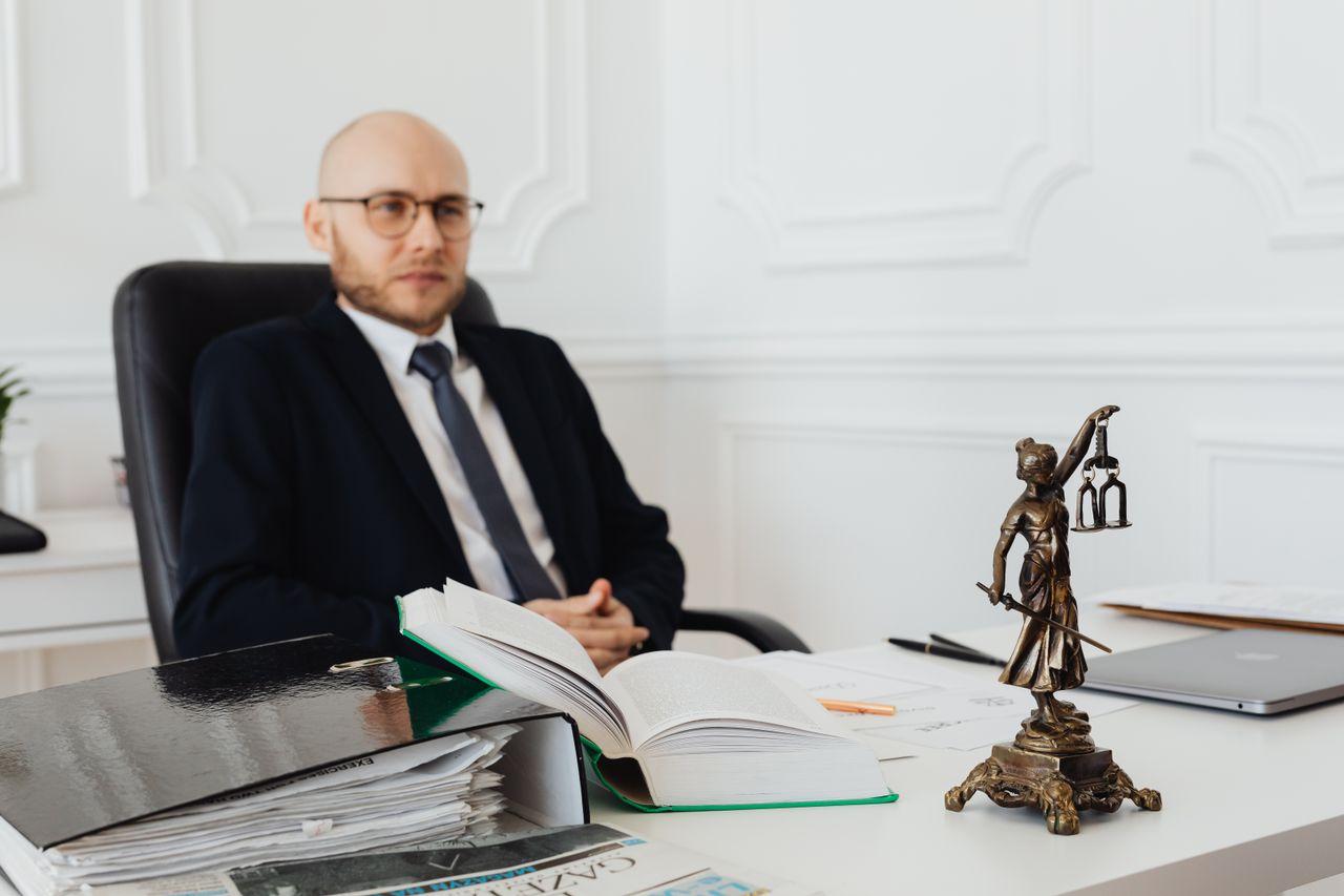 lawyer legal consultation online meeting — Lawyers & U — 23% More Legal Requests Now Reach an Adviser delivered by Acube Innovations (ERPNext, AI & software, India)